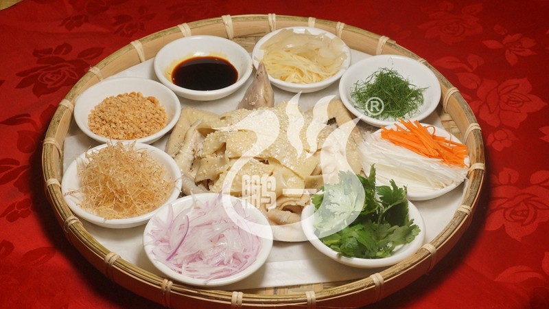 鹏一竹筛捞鸡