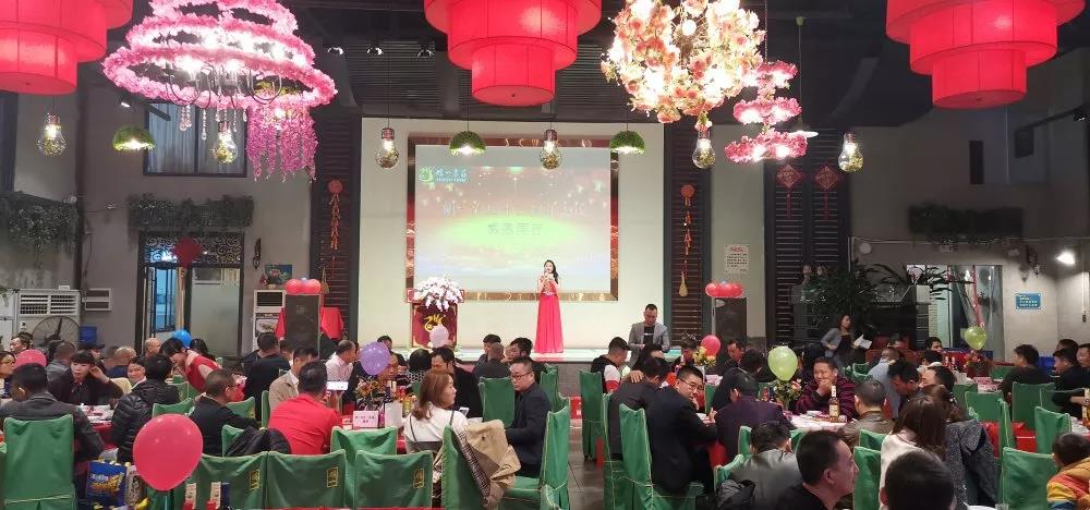 鹏一烧鹅.jpg